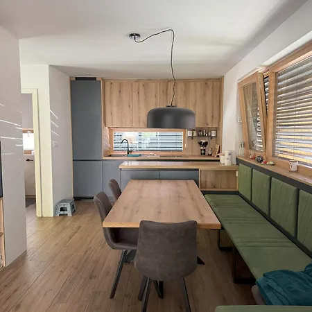 Casa de Férias Charming House In Gozd Martuljek